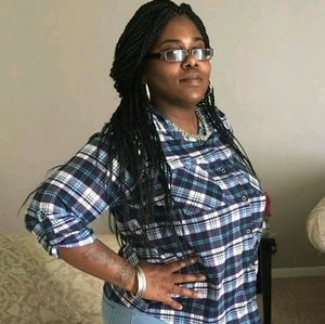 Meet your Posher, Felicia